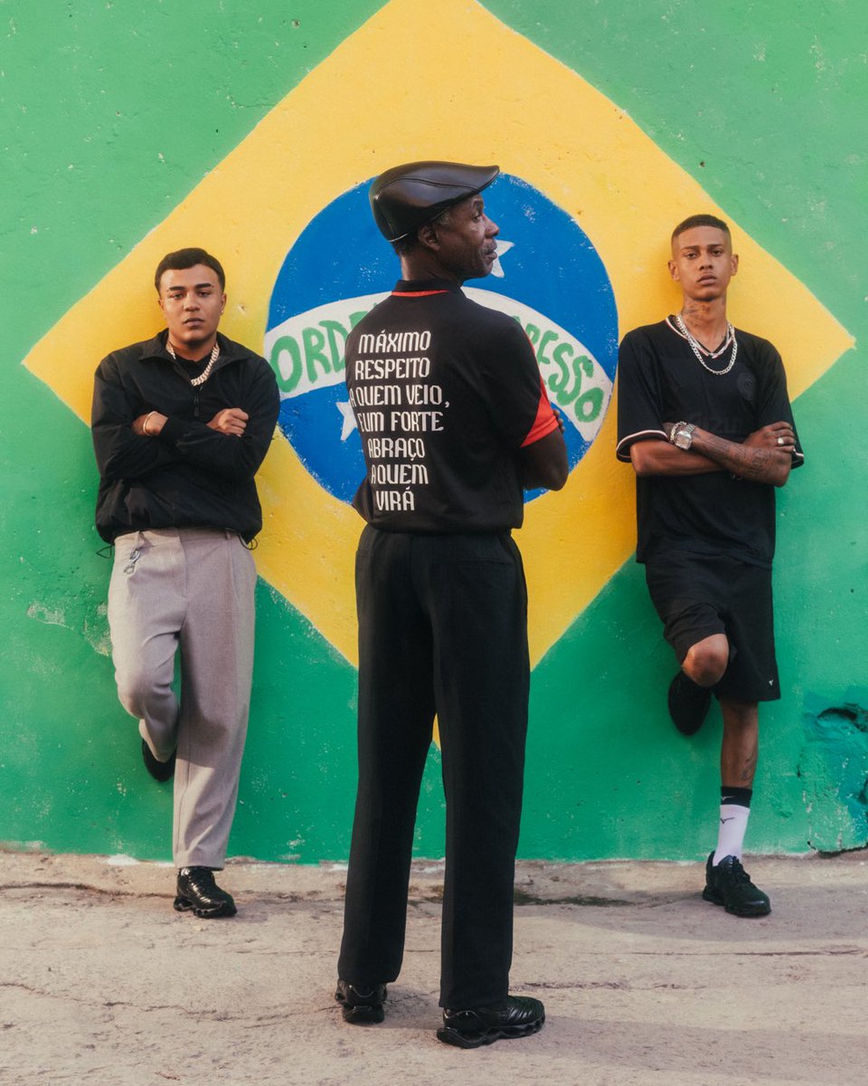 vsrsus's tweet photo. Mizuno drop a sneaker version of their Morelia football boot.

The Mizuno Wave Prophecy Moreila Neo sneaker reflects the Japanese brand's heritage in football and running.

MORE: https://t.co/KbqcT8mGK1 https://t.co/BK8GrSuGAO