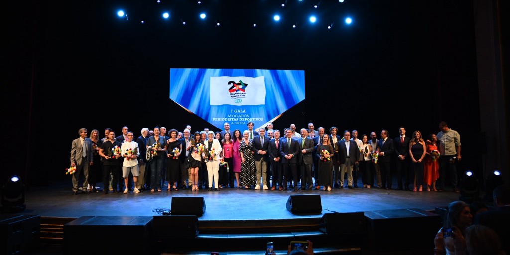 Hoy sábado, en Andalucía Televisión, Gala XX Aniversario de los Juegos del Mediterráneo Almería 2005. Un evento organizado por la Asociación de Periodistas Deportivos de Almería.

🏴󠁧󠁢󠁥󠁮󠁧󠁿 Almería
🕕 Hoy | 18:00
📲 Andalucía Televisión 
👉 No te lo pierdas csur.red/bMPc50WhSsS