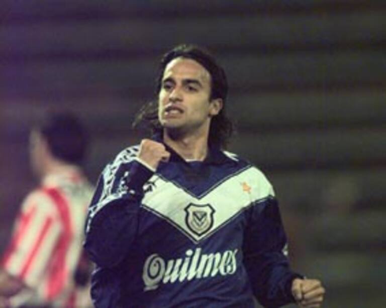 manuelicabe's tweet photo. #EDLP
APERTURA 1998
VÉLEZ 2 (D. Husain x2) - ESTUDIANTES 0
#ModoPrimera https://t.co/Pi3tnd4EWc