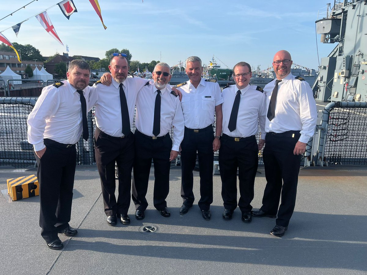 HMS_Smiter's tweet image. Happy Armed Forces Day! It continues to be a privilege to serve King and Country with such amazing people from all walks of life. Metal makes hulls (well plastic in our case!) but sailors make ships. @RoyalNavy #ArmedForcesDay2025 #CoastalForcesSquadron #SmallShipsBigImpact