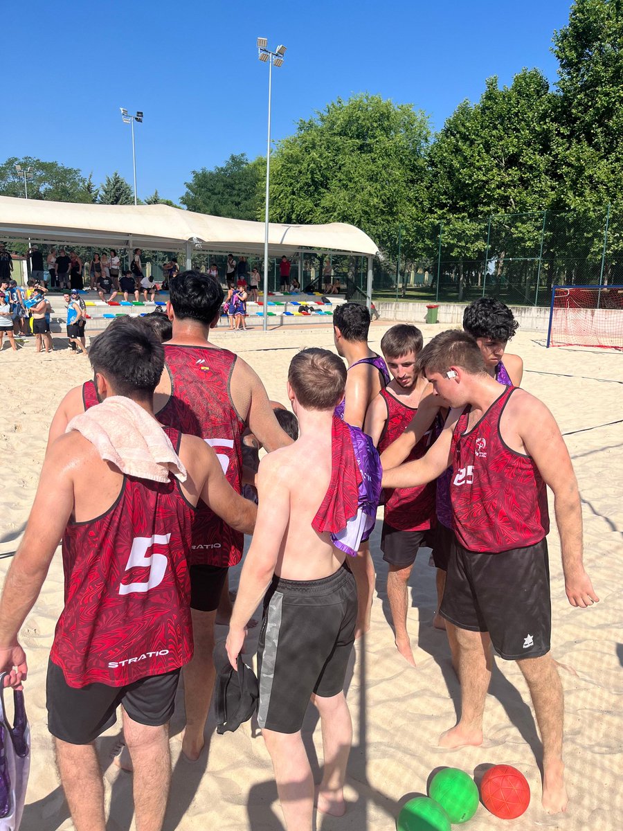 Balonmano Torrejon (@bmtorrejon) on Twitter photo 🤾♂️ RESULTADO SÉNIOR M.🤾♂️
Torrejon 0-2 <a href="/BMGetasur/">Balonmano Getasur</a>
Nos faltó llevarnos el primer set por mínimas imprecisiones y estas solo aumentaron en el segundo, impidiéndonos llevarnos el encuentro. ¡Ánimo!
#torrejónenelcorazón
#balonmanomadrileño 🤾♂️ RESULTADO SÉNIOR M.🤾♂️
Torrejon 0-2 <a href="/BMGetasur/">Balonmano Getasur</a>
Nos faltó llevarnos el primer set por mínimas imprecisiones y estas solo aumentaron en el segundo, impidiéndonos llevarnos el encuentro. ¡Ánimo!
#torrejónenelcorazón
#balonmanomadrileño