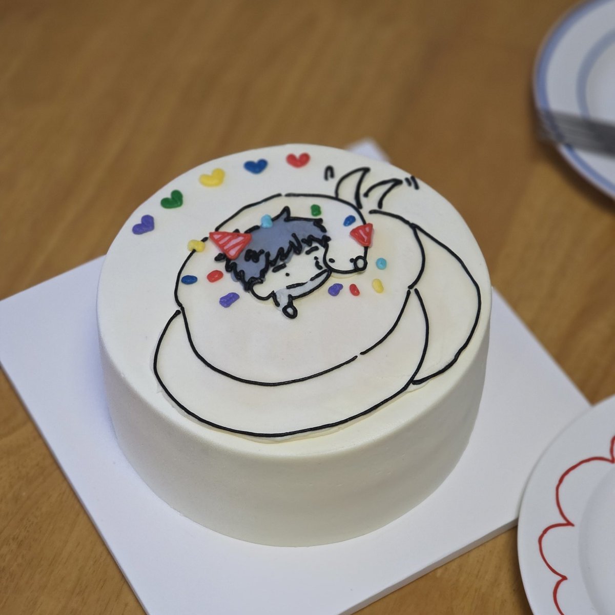 오늘 몸이 안좋아서 약속 못가고 집에서 쉬었는데 친구들이 서프라이즈로 금량태선 케이크를 준비했지 뭐에여.. 사진으로만 받았는데 너무너무 귀엽..🥹🩷