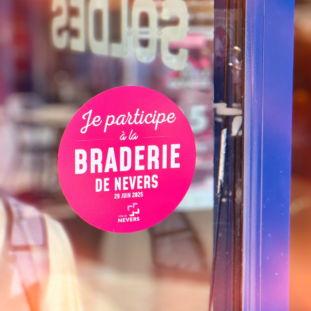 🛍️ Braderie de Nevers !

🎈 C’est demain, dimanche 29 juin ! 

👉🏻 Nous serons ouvert toute la journée de 09:30 à 18:30 avec des produits à partir de 5€ !