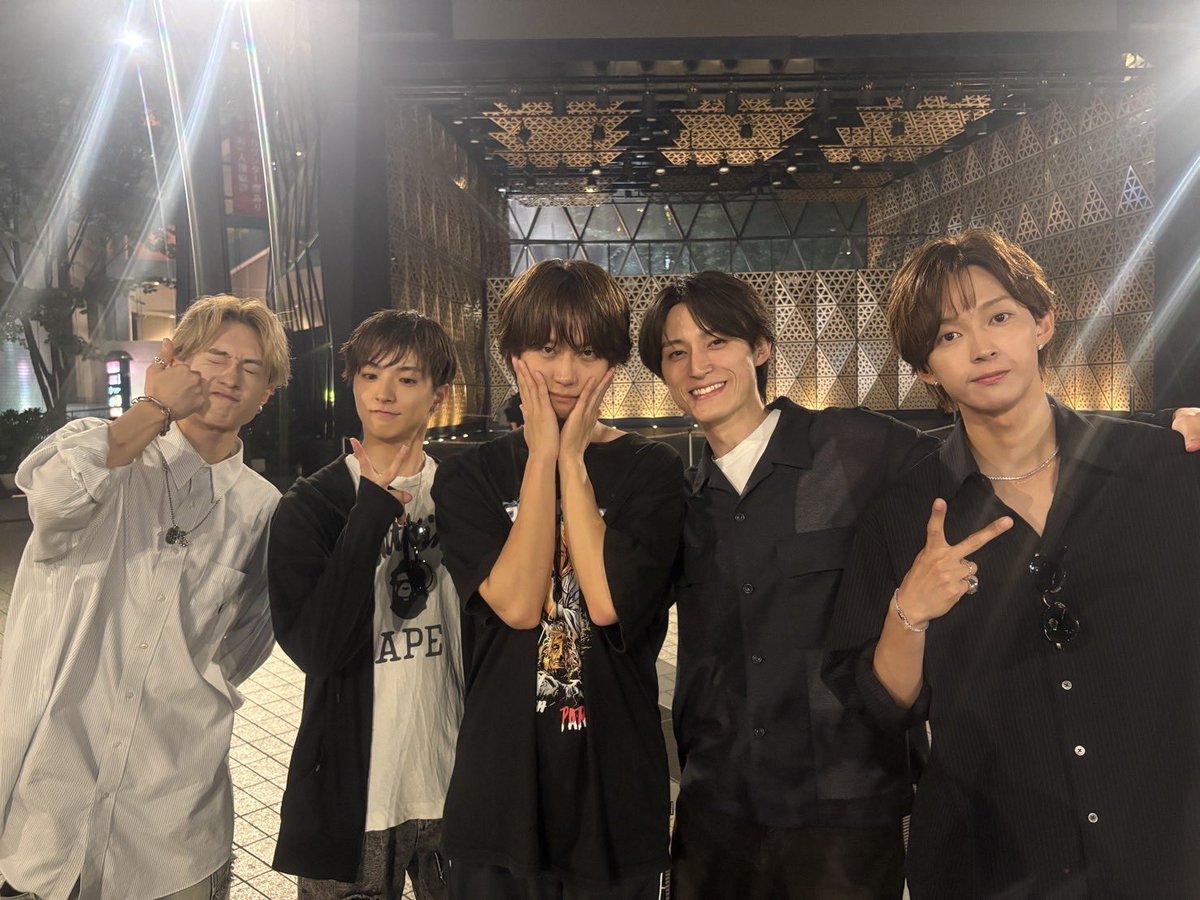 Oshi FESありがとうございました！！

暑い中だったけどすごーい楽しかったです！☀️

ざわドキの撮可も是非みんな拡散してください😊

次は30日！6月、上半期ラストのライブになりますので、盛り上がって締めくくりましょー！
