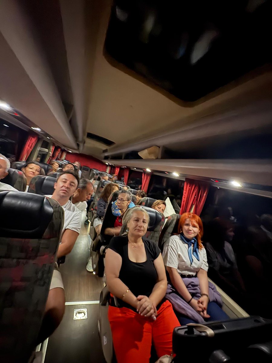 TukoderI's tweet image. 29/06/2025 günü saat 12:00’de Bakırköy/İstanbul&apos;da yapılacak olan TÜKODER – Tüketiciyi Koruma Derneğinin 17. Olağan Genel Kuruluna katılmak üzere İzmir Şube Delegeleri  toplu olarak yola çıkmıştır.

Tüketici Hakları mücadelesinde güvenilir adres #TükoDer #TÜDEF #TÜKON