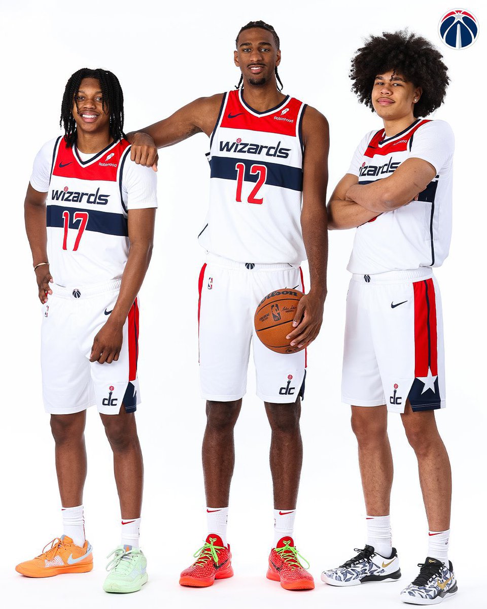 kabekobe22's tweet image. #dcfamily