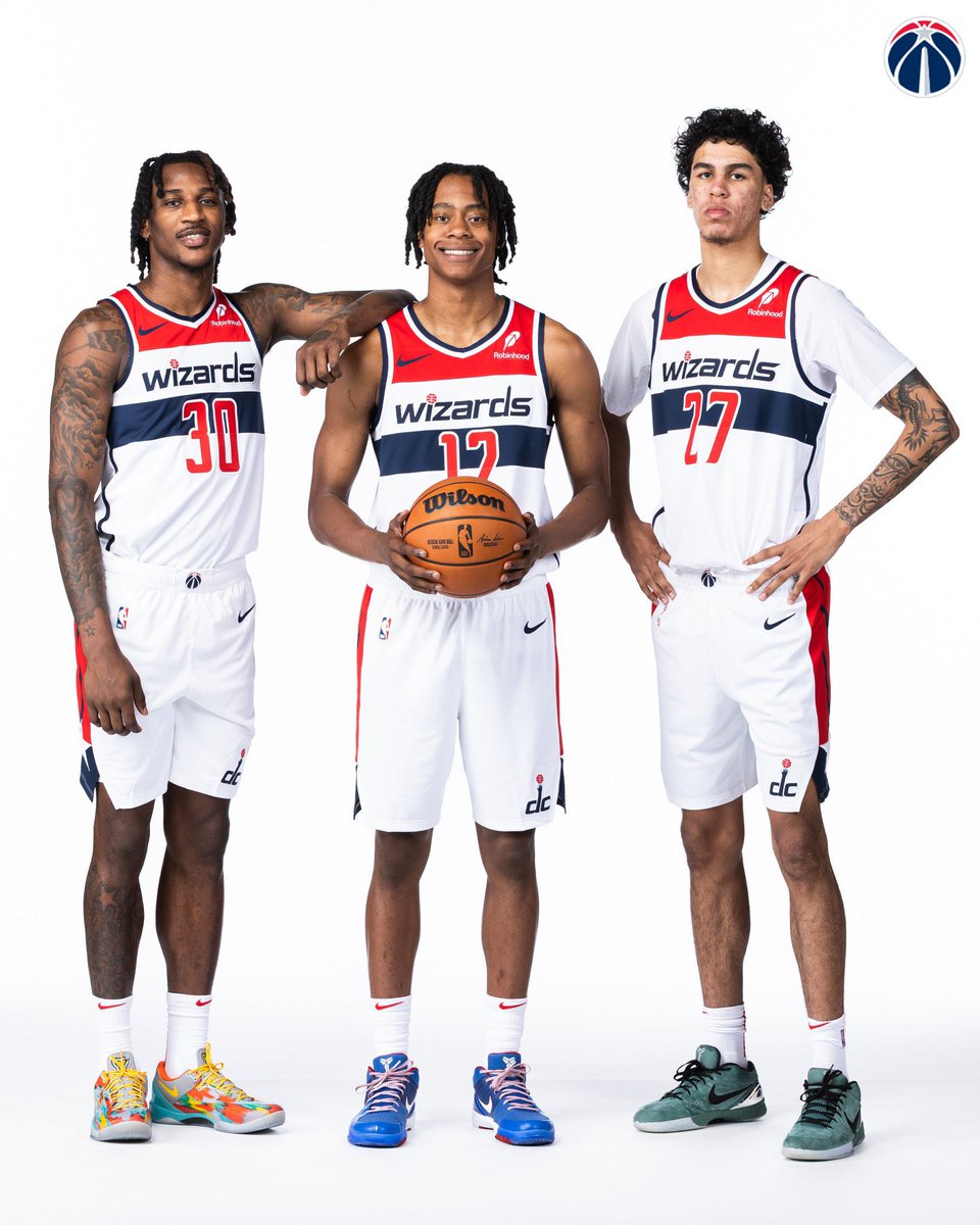 kabekobe22's tweet image. #dcfamily