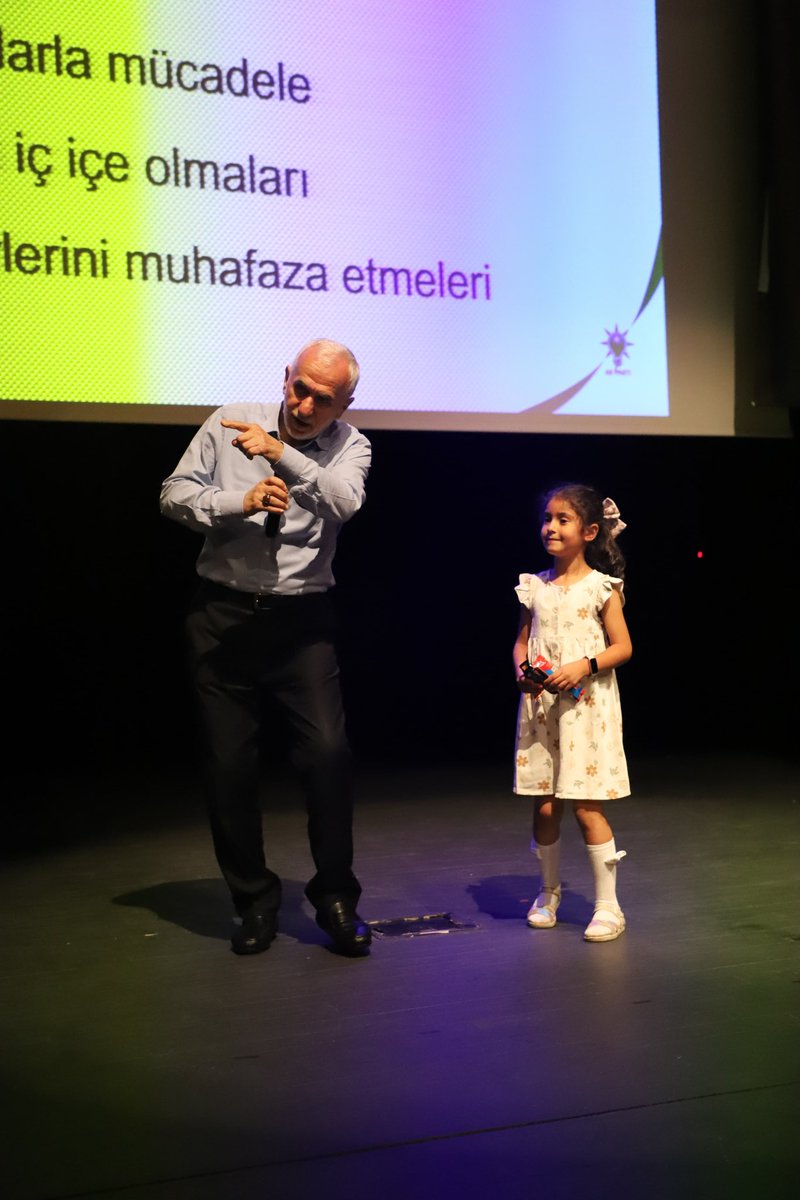 📚 Teşkilat Akademisi | Liderlik Okulu

AK Parti teşkilatlarımızın eğitimle güç kazandığı Teşkilat Akademisi Liderlik Okulu programımızda dördüncü dersimizi de tamamladık.

🎤 “Yarınlar İçin Teşkilat” başlıklı sunumuyla bizlere dava bilinci, liderlik ve teşkilat ruhuna dair çok