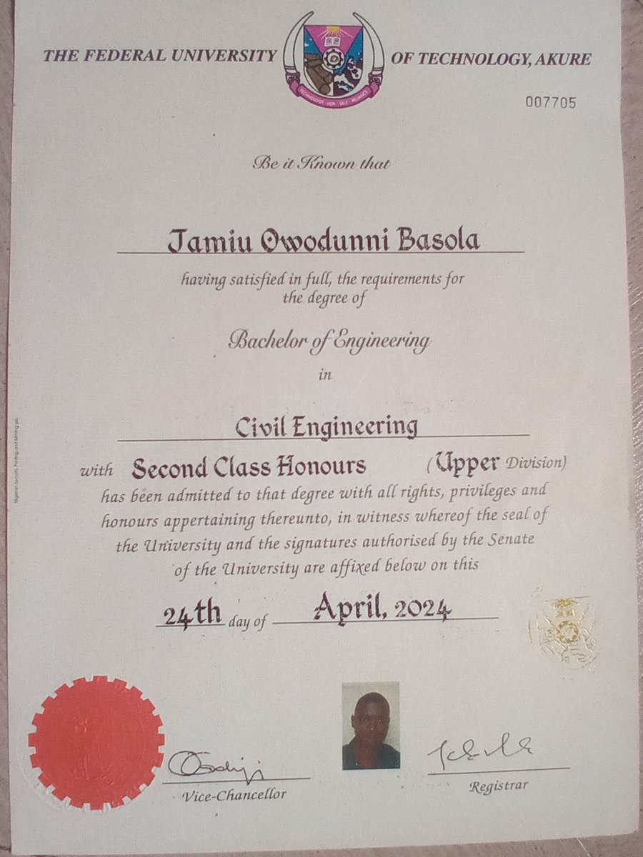 This youngster Basola Jamiu Owodunni graduated in FUTA with CGPA of 4.41 and JAMB insists that his admission is FAKE.

The school admission team have checked CAPS (Central Admissions Processing System) and his name is there.

The VC has also reached out to JAMB team and they are