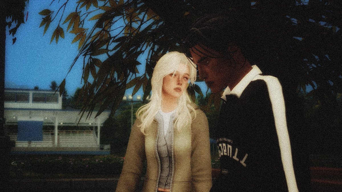 dearjunesims's tweet photo. the first day #simsiary #ShowUsYourSims https://t.co/q9MTfWArQ5
