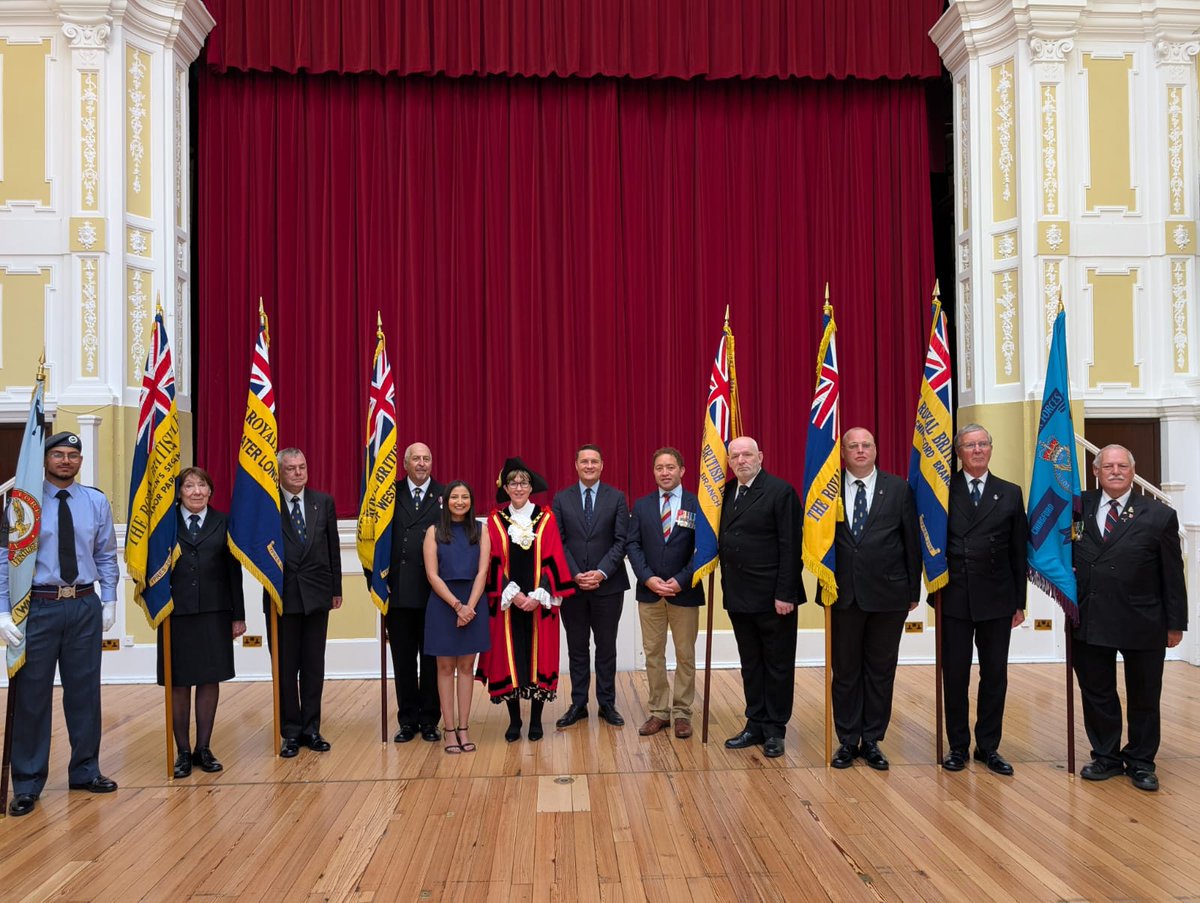 vanisha_solanki's tweet image. Yesterday, we held a special Armed Forces Day celebration outside Redbridge Town Hall to honour the contributions of those who serve and have served, raising public awareness of their dedication to our country.