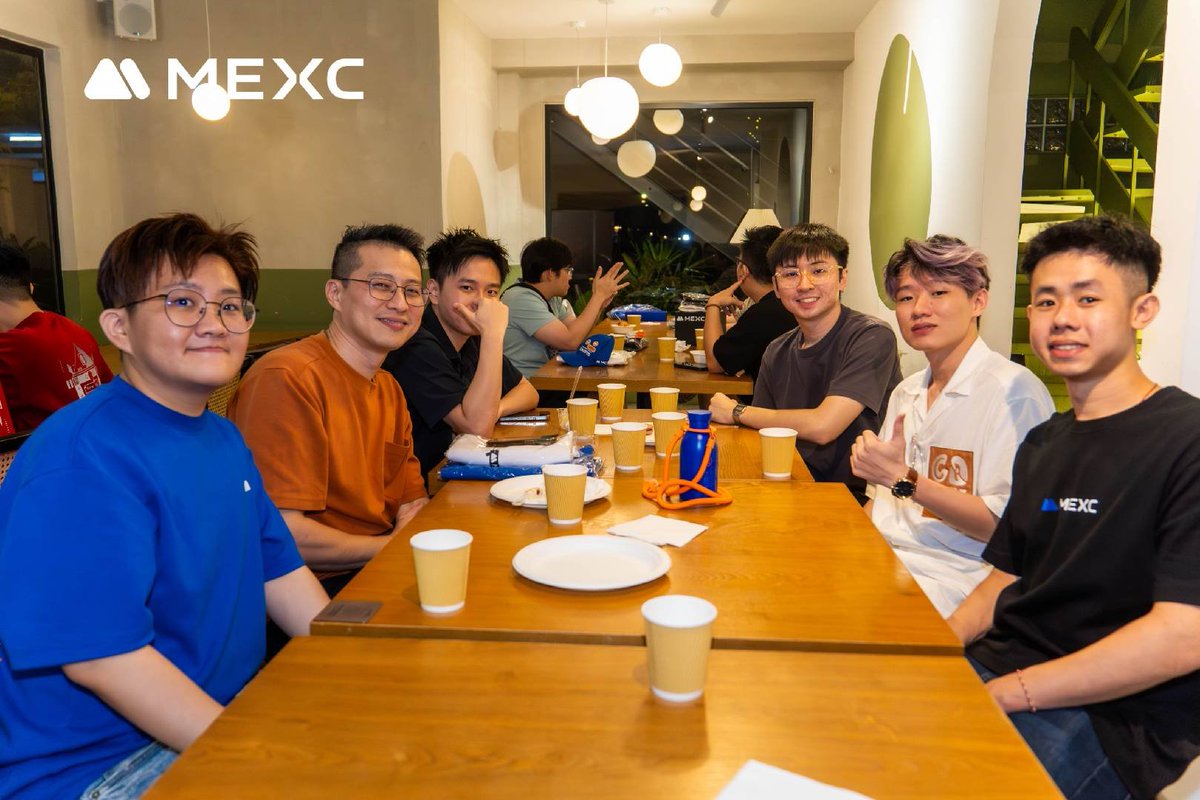 MEXC_Mal's tweet image. 📸 A powerful ending to an unforgettable night.

From traders to KOLs, KOLs to community builders, this is the real heart of Web3.❤️‍🔥

And at MEXC, we’re not just watching the space grow.
 We’re building it with you.💙