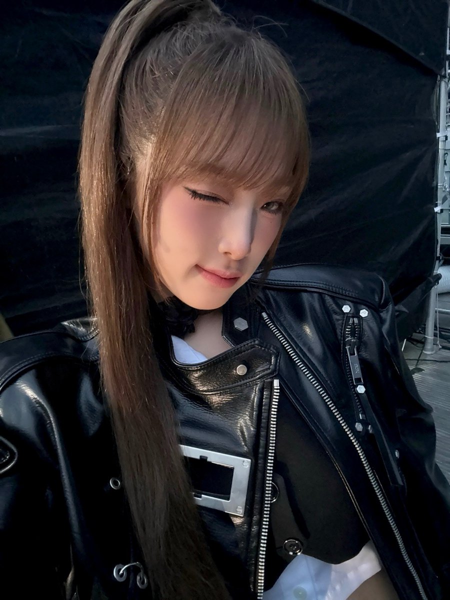 최예나 tweet media