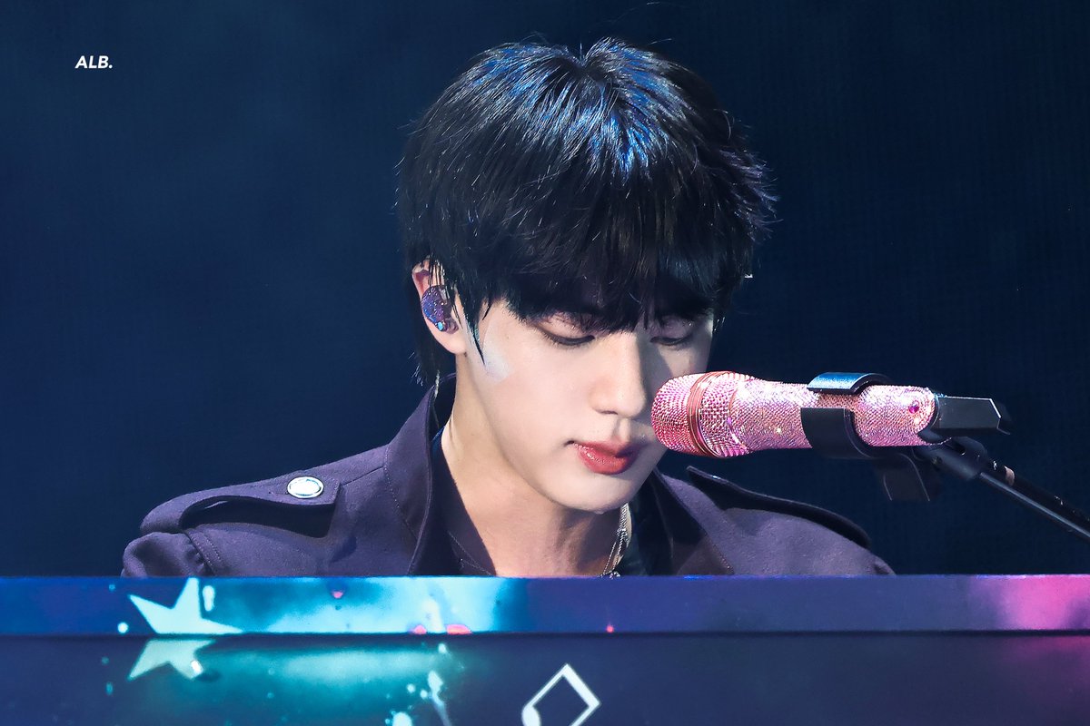 ALittleBraver92's tweet photo. 250628 HD

#방탄소년단진 #김석진 #석진 #진  #BTSJIN #JIN 
#Jin_TOUR_KOREA #RUNSEOKJIN_epTOUR_KOREA
@BTS_twt https://t.co/VI2YQXwvTy