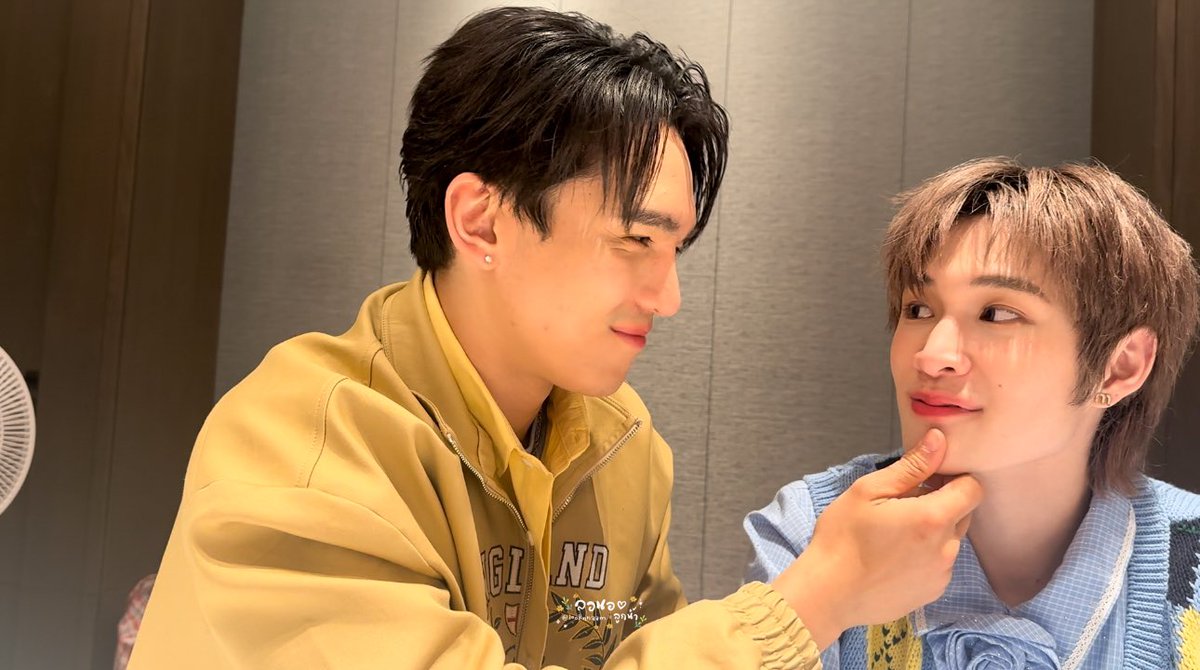 looknnaam's tweet photo. ไอบ้าเอ้ยยยยย เขินนนนนน >\\\\\\<

#maxnat #NANYUEJIMaxNatFansign
#mmaxmax #natasitt https://t.co/27MhFwREdi
