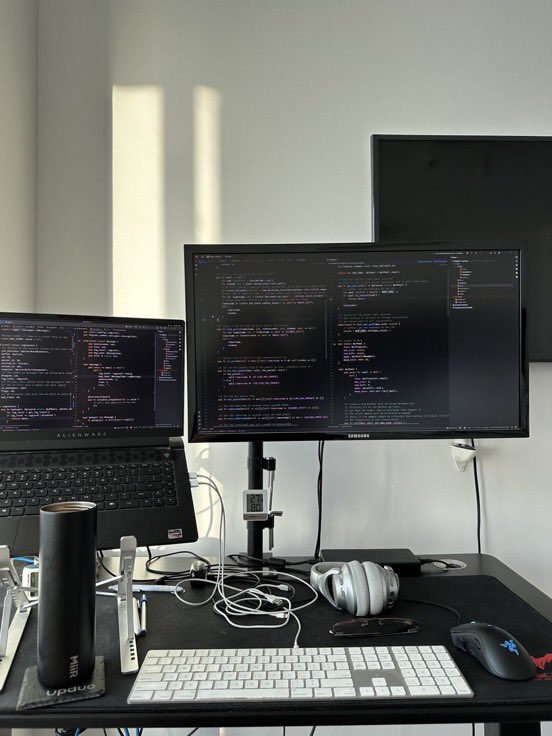 Don't panic over a Hack, contact a professional hacker.
I'm always available, so you can inbox me. Your professional hacker is working on Everybody's Reported Cases #snapchat #hacked #snapchatdown #hacking #gmail #roblox #NFTs #Crypto #Telegram #cryptomarket