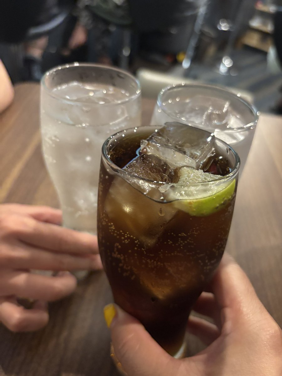 今日は久しぶりに飲み会でした💜
犬の話はほぼなくアホな話しばかりでした🤭🤭
<a href="/tenntenn0930/">てんてんとQちゃん</a> 
<a href="/yu84218212/">かごちんと下足番</a> 
犬さま達が元気なおかげです😆😆