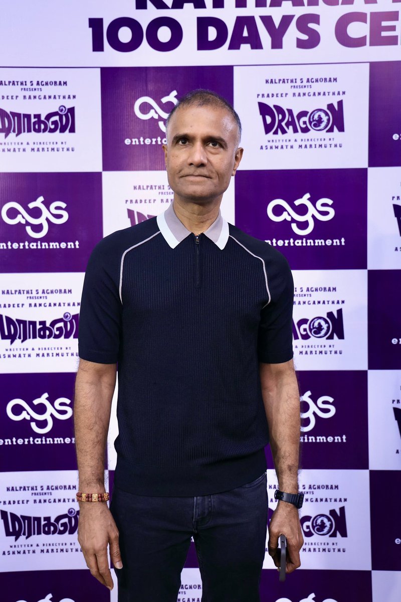 onlynikil's tweet image. Producers #KalpathiSAghoram #KalpathiSSuresh at the grand #Historic100DaysOfDragon 🔥

#KalpathiSGanesh @archanakalpathi @aishkalpathi @Ags_production 
 
@pradeeponelife in &amp;amp; as #Dragon
A @Dir_Ashwath Araajagam 💥🧨
A @leon_james Musical 🎵

#PradeepAshwathCombo…