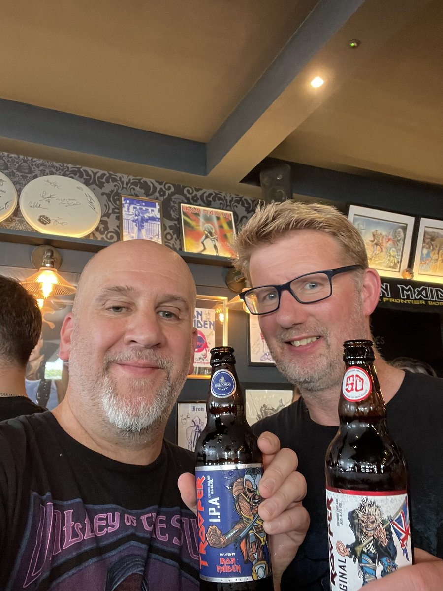 Paul Burrow (@pb1505thfc) on Twitter photo Had to pay homageā¦.
A couple of bottles of #Trooper in the Cart & Horses before the gig. <a href="/IronMaiden/">Iron Maiden</a> Had to pay homageā¦.
A couple of bottles of #Trooper in the Cart & Horses before the gig. <a href="/IronMaiden/">Iron Maiden</a>