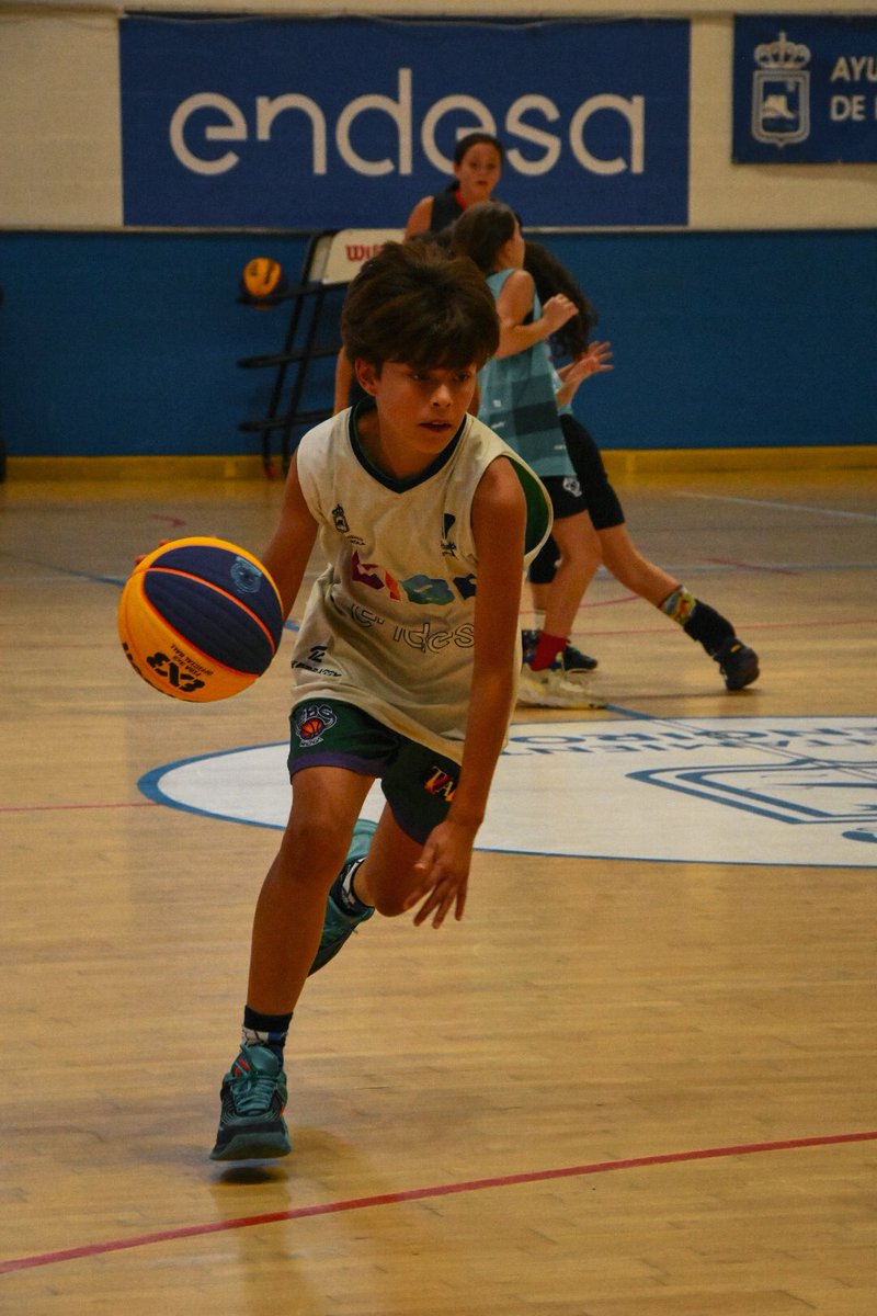 CIBA Málaga (@cibamalaga) on Twitter photo 🔥 Hace mucho calor… ¡pero porque los partidos del Open CIBA @endesa 3x3 están que arden!
Llevamos ya casi 100 partidos jugados en tres horas.
¡Una auténtica locura esto del #CIBAMalaga!
<a href="/basketlover/">Endesa Basket Lover</a>
➡️ <a href="/bernirodriguez5/">Berni Rodríguez</a> I @jmcalderon I @23asanchez
#CIBAMalaga #CIBA 🔥 Hace mucho calor… ¡pero porque los partidos del Open CIBA @endesa 3x3 están que arden!
Llevamos ya casi 100 partidos jugados en tres horas.
¡Una auténtica locura esto del #CIBAMalaga!
<a href="/basketlover/">Endesa Basket Lover</a>
➡️ <a href="/bernirodriguez5/">Berni Rodríguez</a> I @jmcalderon I @23asanchez
#CIBAMalaga #CIBA