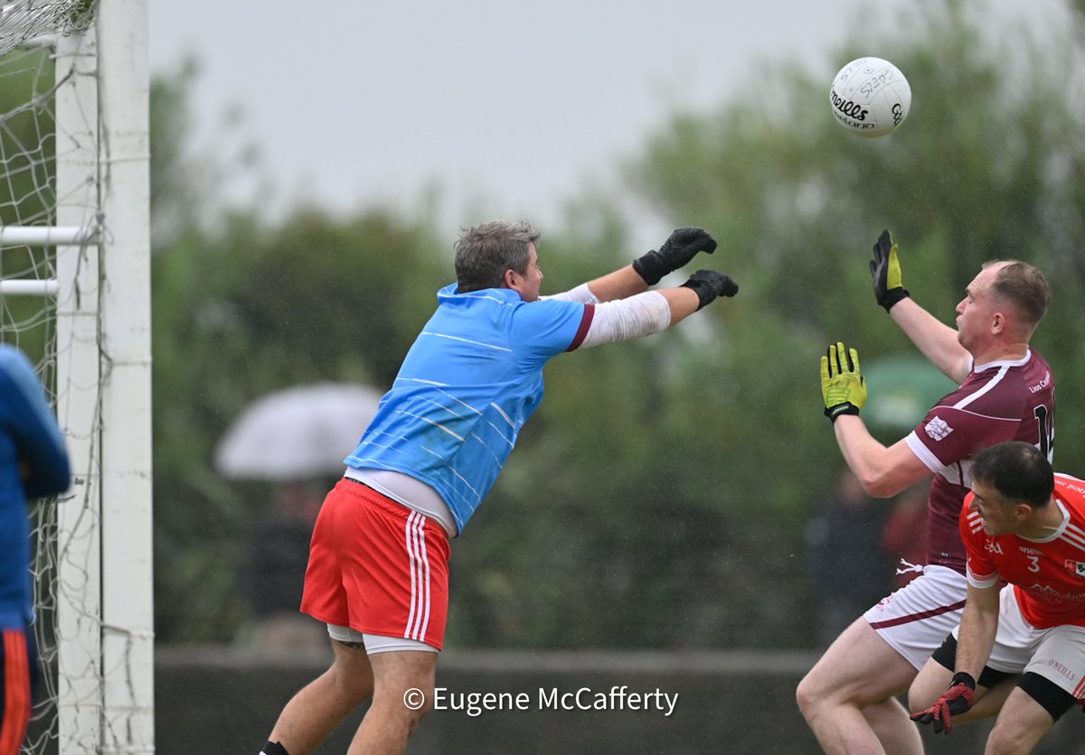 ClareChampion's tweet image. Shannon Gaels are the Division 4 Football League champions after victory over Liscannor. Result @gaeilnasionna 1-10 @LiscannorGaa 1-03. Photographs by @eugemccafferty.