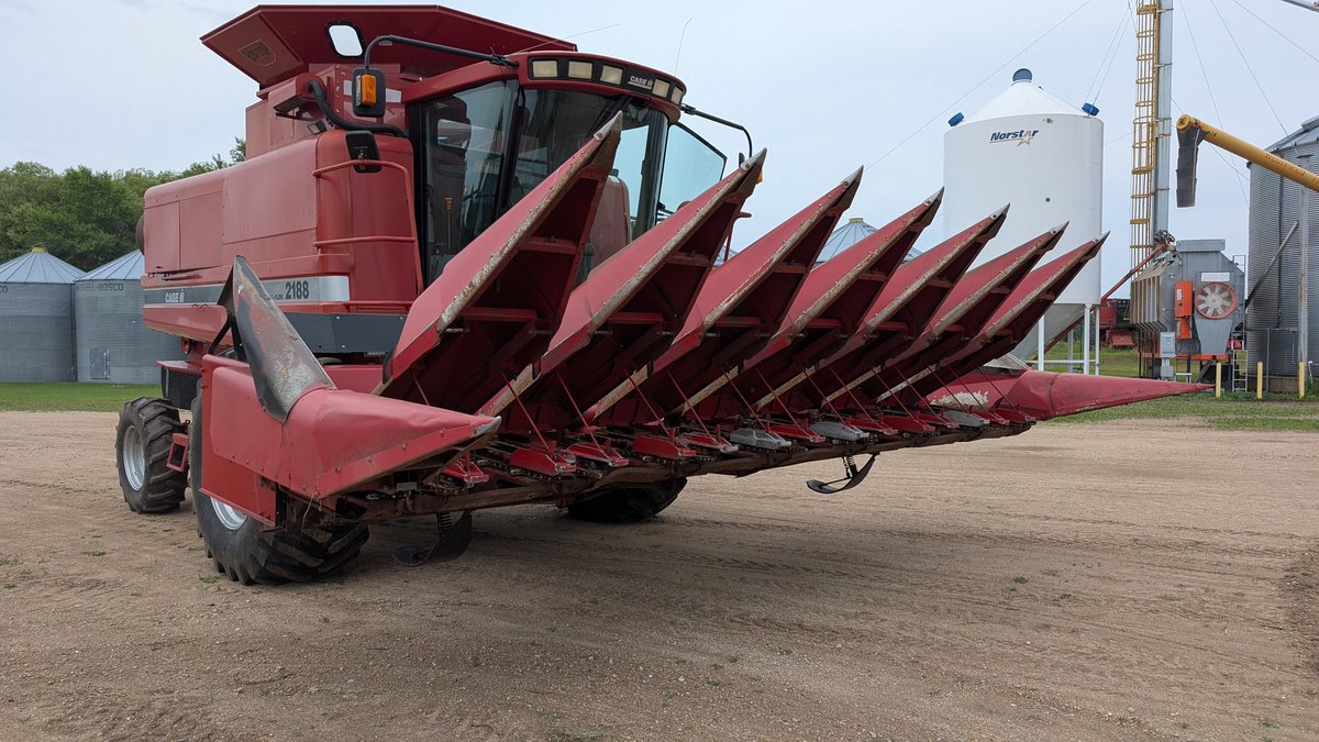 Denzel Angermann (@okayestfarmer) on Twitter photo 2188 for sale. 
Crary Hopper topper.  Specialty rotor iirc. 
C/w 25 ft 1020 flex head w air reel. 
8 row corn head. 
2 sets of concaves. 
Used last fall in sunflowers. 
kijiji.ca/v-farming-equi… 2188 for sale. 
Crary Hopper topper.  Specialty rotor iirc. 
C/w 25 ft 1020 flex head w air reel. 
8 row corn head. 
2 sets of concaves. 
Used last fall in sunflowers. 
kijiji.ca/v-farming-equi…