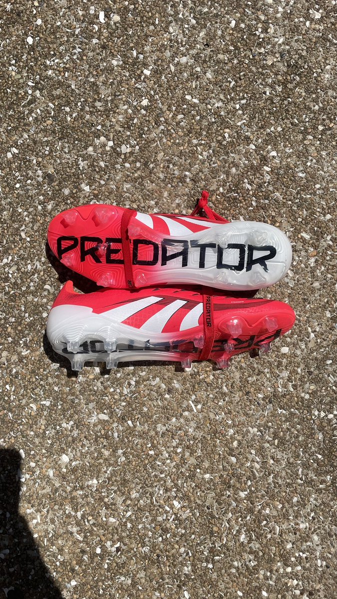 Got the whole set for a customer for ¢750🔥