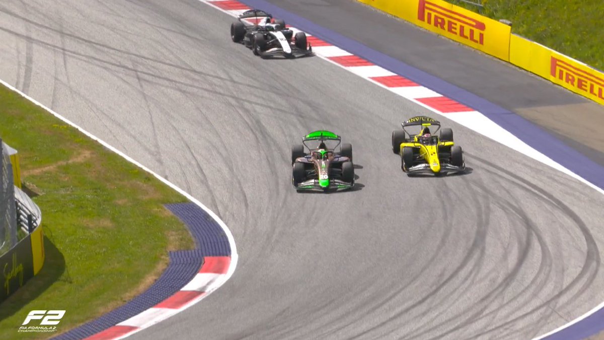 delpynews's tweet photo. ▶️PAREN TODO, PODIO PARA JOSHUA | ​​​​🤩

Joshua Duerksen se quedó con el P2 de la Sprint del GP de Austria.❤️

Al piloto paraguayo le faltó muy poco para quedarse en el primer puesto.💪​

Vía: Elvin Kobs https://t.co/FR14s3ITfI