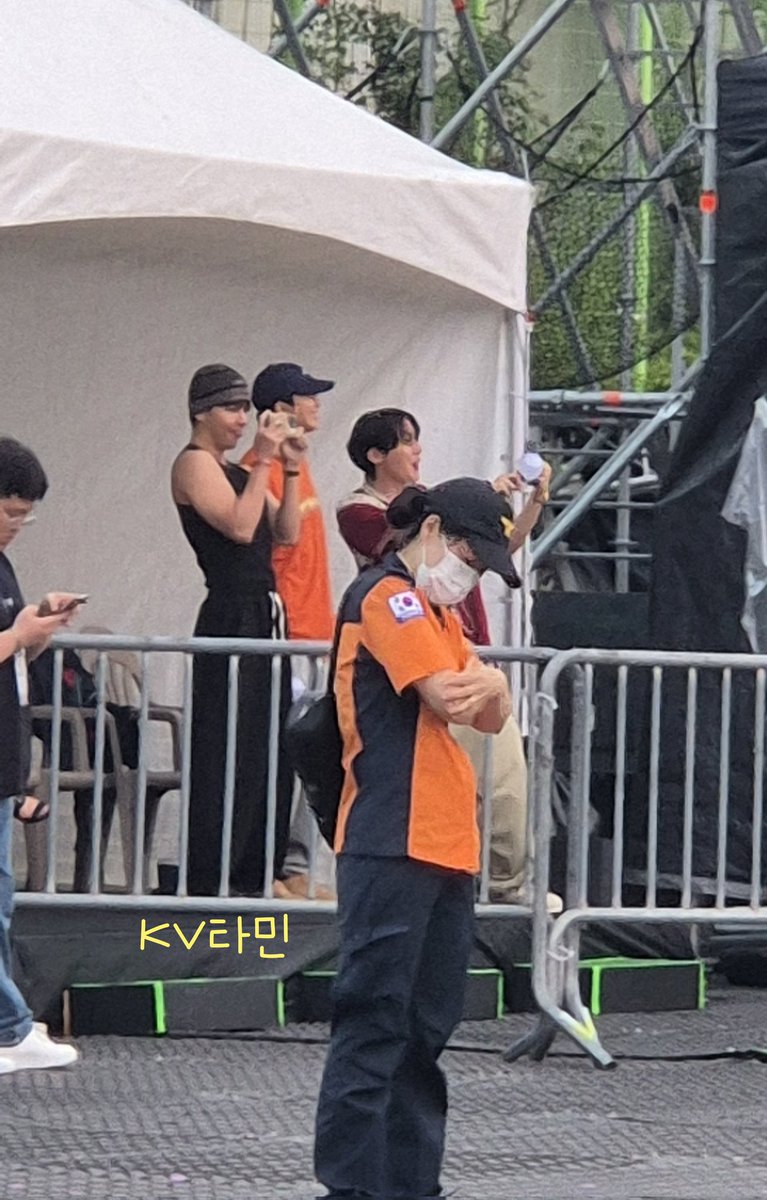 울트라를 샀어야했다...😭😭
그래도 널 내 두 눈에 담을 수 있어 행복했다😇