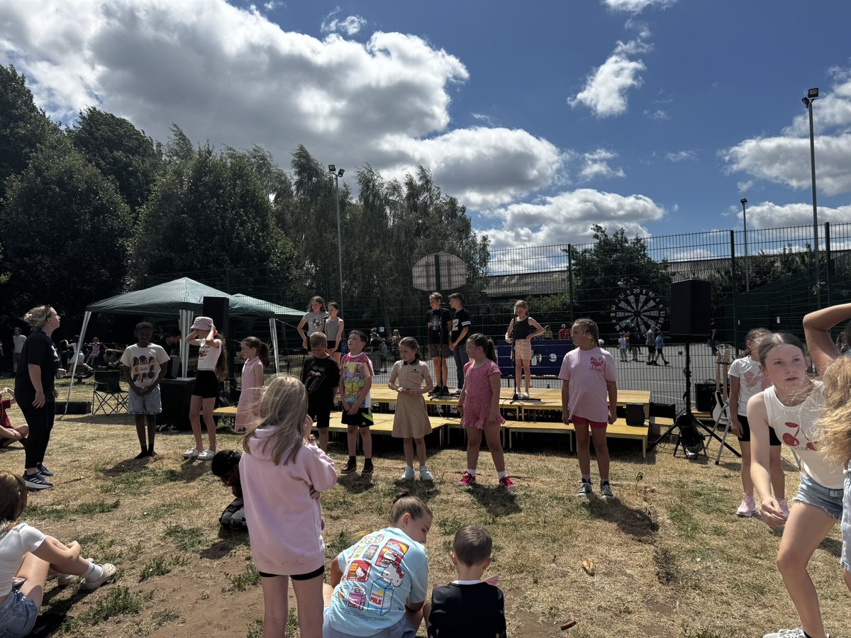 NorbridgeCIA's tweet image. What amazing performances by the School Choir and School Band 🎶🎶🎶@DeltaNorbridge