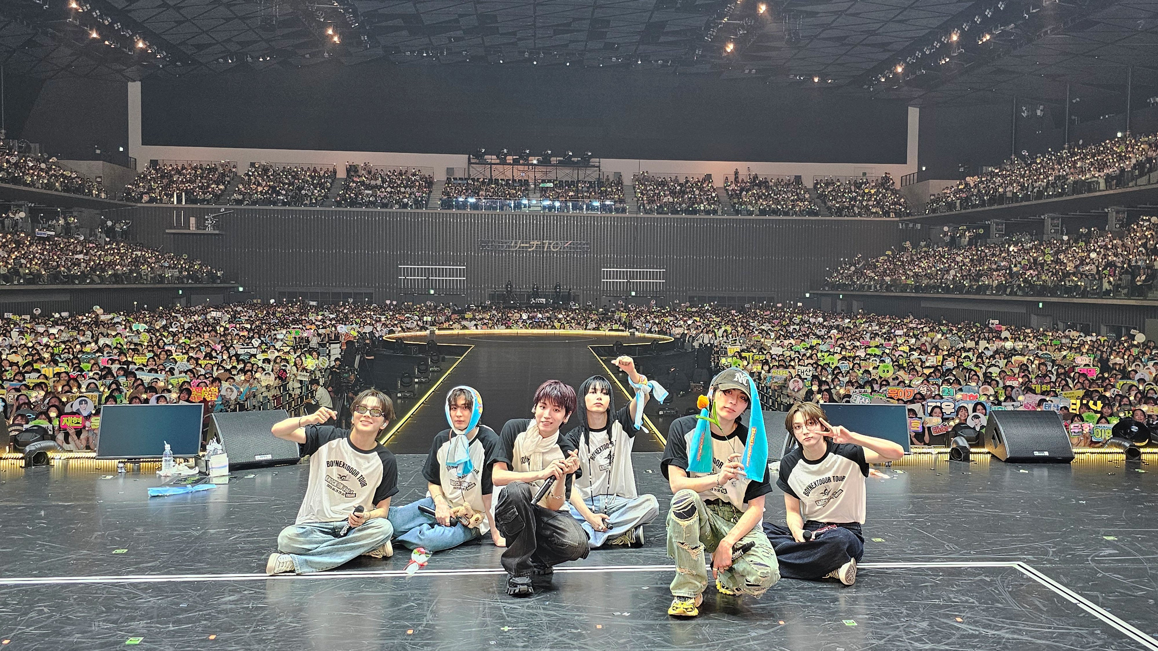 BOYNEXTDOOR 立川 会場限定ボイネク knock on イハントレカ BOYNEXTDOOR 立川 会場限定ボイネクknock onイハントレカ - メルカリ