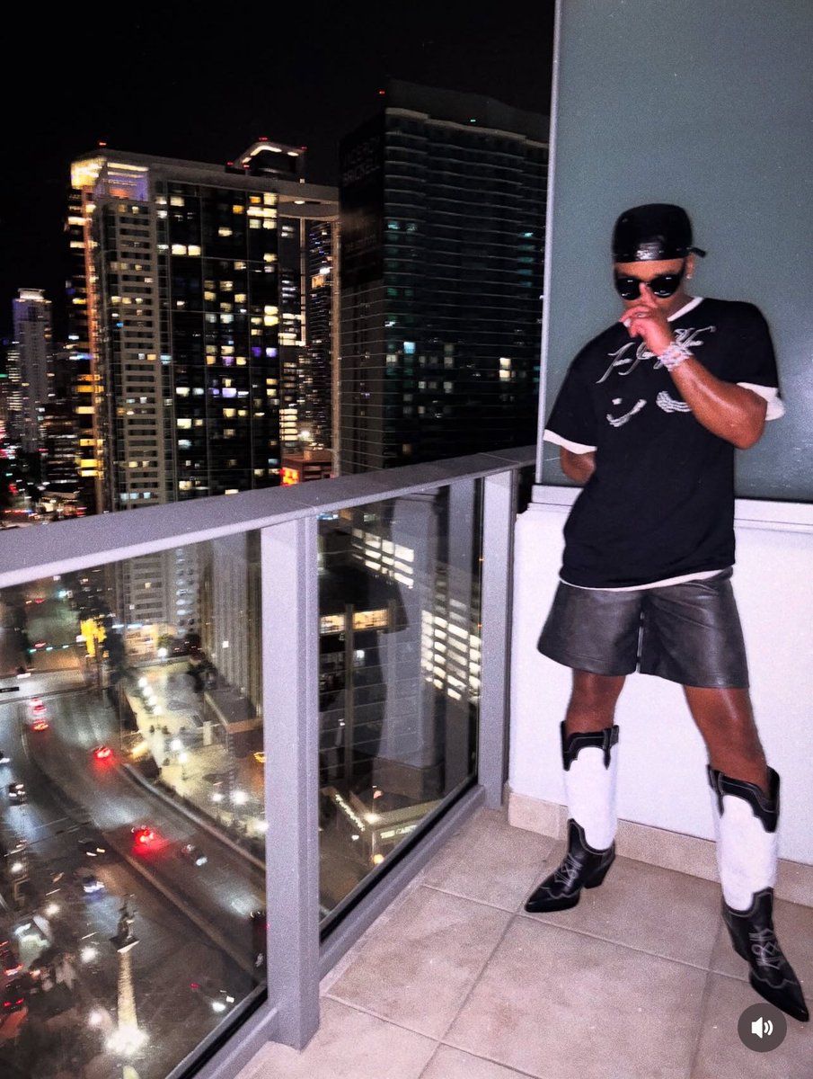 DesignerYung's tweet image. 6•27🎉