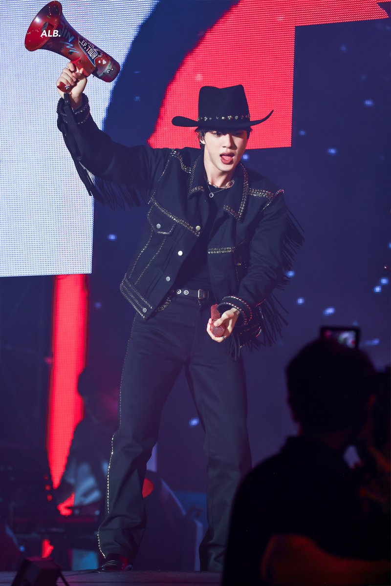 250628 ROPE IT

#방탄소년단진 #김석진 #석진 #진  #BTSJIN #JIN 
#Jin_TOUR_KOREA #RUNSEOKJIN_epTOUR_KOREA
<a href="/BTS_twt/">방탄소년단</a>