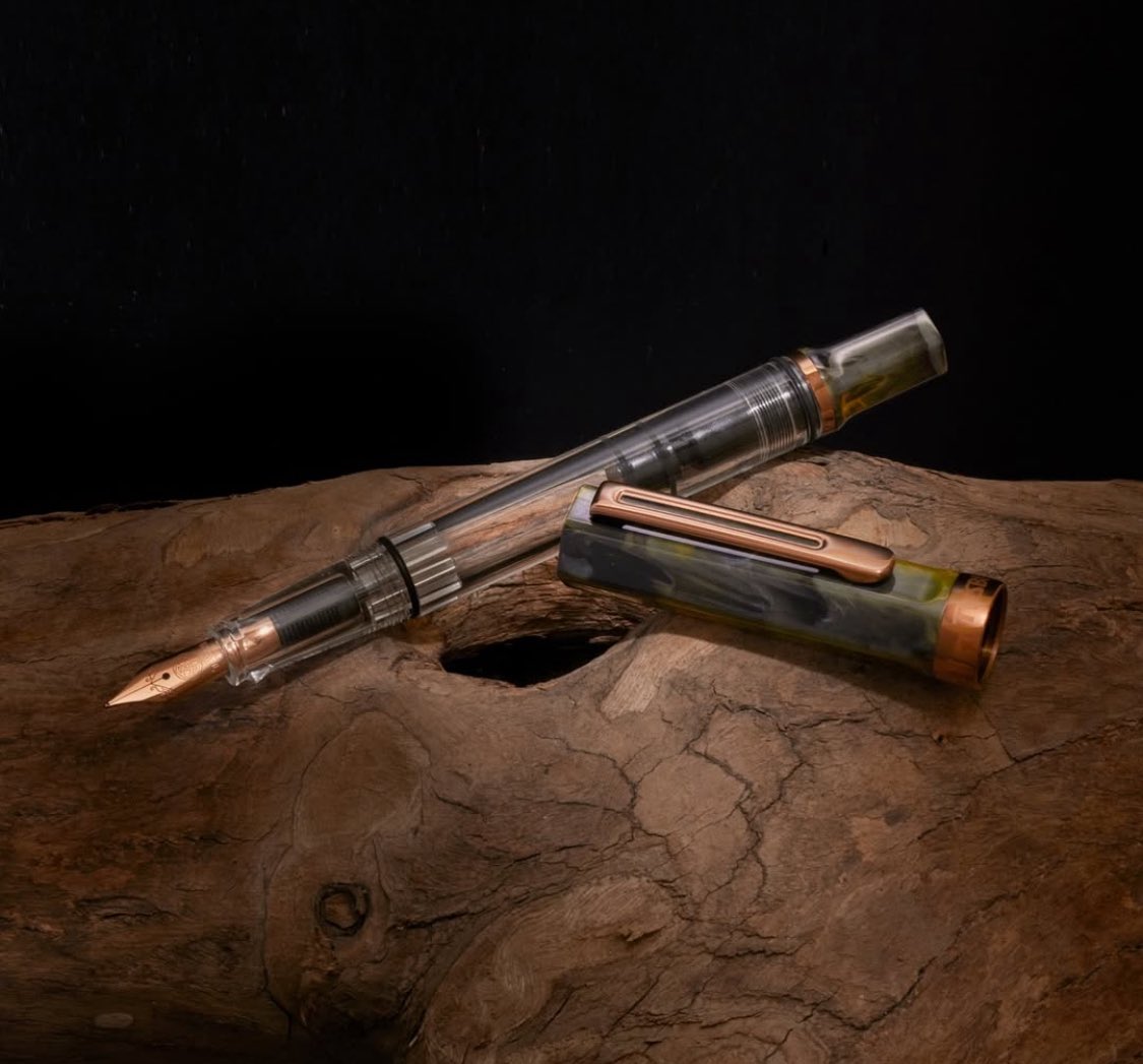 PAPELERIADEBOD's tweet photo. Twsbi ECO Serpentine Bronze
EF, F, M, B y 1.1 https://t.co/4Iidb9o5hr