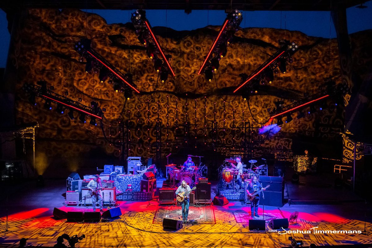 rgordon561's tweet image. RRX N2 #panicpick5 #wsmfp
1. Barstools & Dreamers
2. Use Me
3. Driving Song
4. Ride Me High
5. Blackout Blues