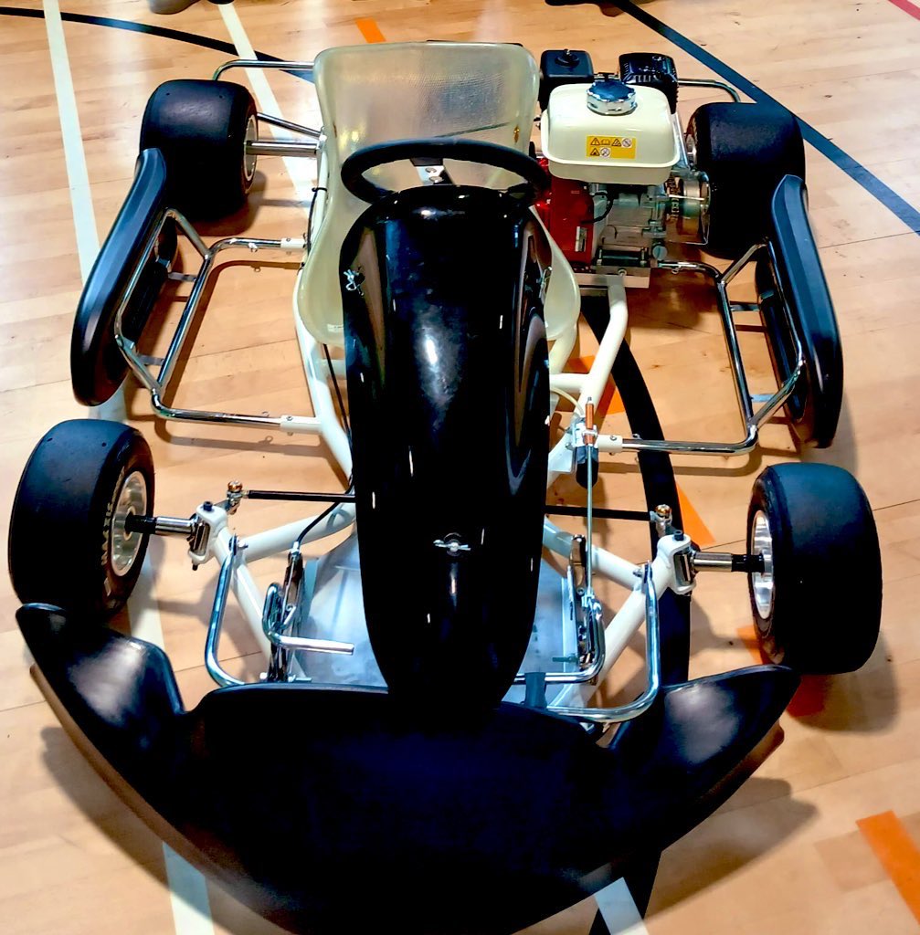 edengirlsbham's tweet image. Four of our students proudly showcasing their Mercedes F1-inspired go-kart build! 🏎️🔧 An exciting opportunity to develop engineering skills, teamwork and ambition as part of the Star Futures Engineering Programme.
#STEM #GirlsInEngineering #StarFutures #WeAreStar @MercedesAMGF1