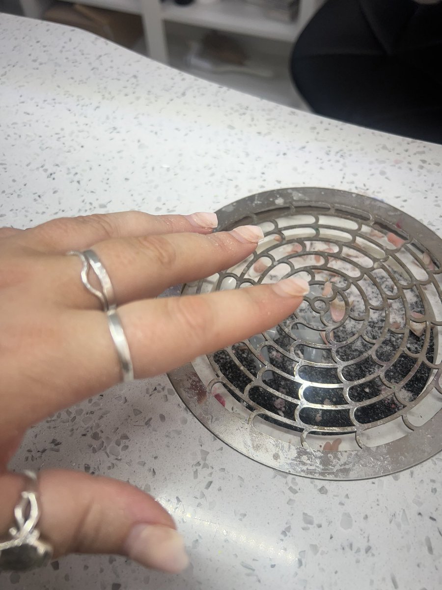 queenvivienneL's tweet photo. Fresh nails… who’s paying?💸💅
https://t.co/JGB7hQtQM5 https://t.co/kG9kWteqnL