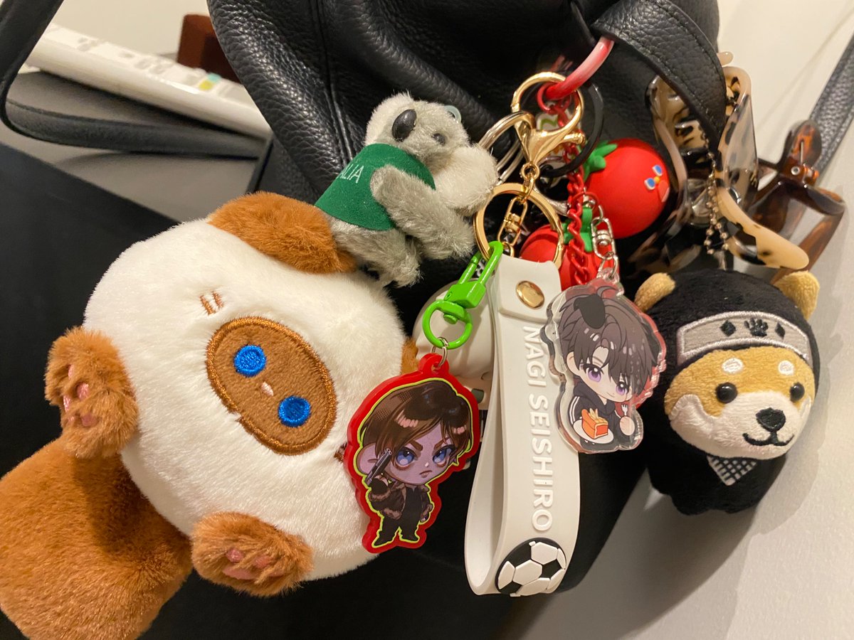 พรุ่งนี้ไปIFคับเจอยัยคนไหนห้อยอะไรรุงรังทักทายได้