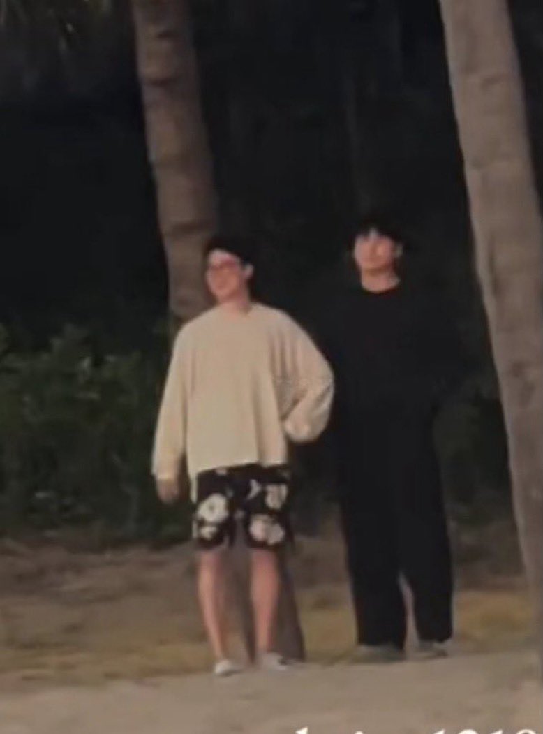thankyouBusan's tweet photo. Jikook spotted in Hoi An — and it looks like Jimin grabbed a full pajama set 🥰 https://t.co/DJdj4d7WOP