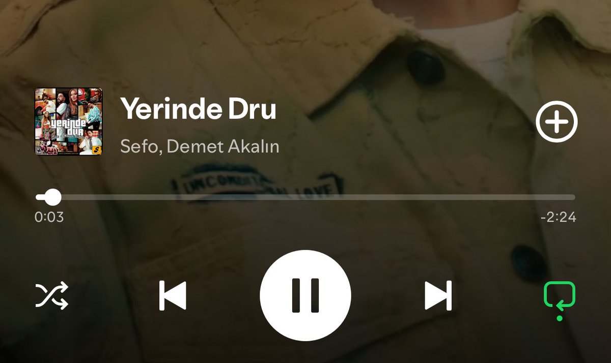 Şarkı ismini Demet Akalın yazmış sanırım