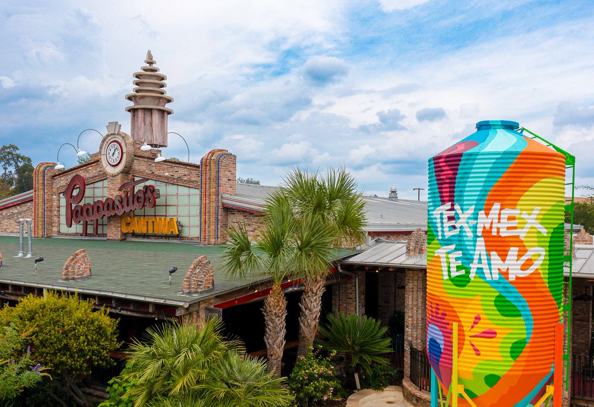 PappasitosTXMEX's tweet image. We’ve always worn our Tex-Mex heart on our sleeve. And also on our water towers. 💛 Find us where the flavors are bold, the vibes are bright, and the love for Tex-Mex runs high. #TexMexTeAmo #Pappasitos #LegendaryTexMex