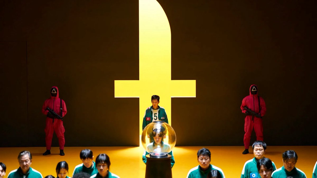 Возможно, у меня будет непопулярное мнение (на «Томатах» фанаты что-то горят), но «Игра в кальмара» закончилась как надо. Абсолютно логичная и заслуженная концовка. 

Второй и третий сезон — это бесстыдное повторение первого, но было понятно, что сценаристы так и останутся