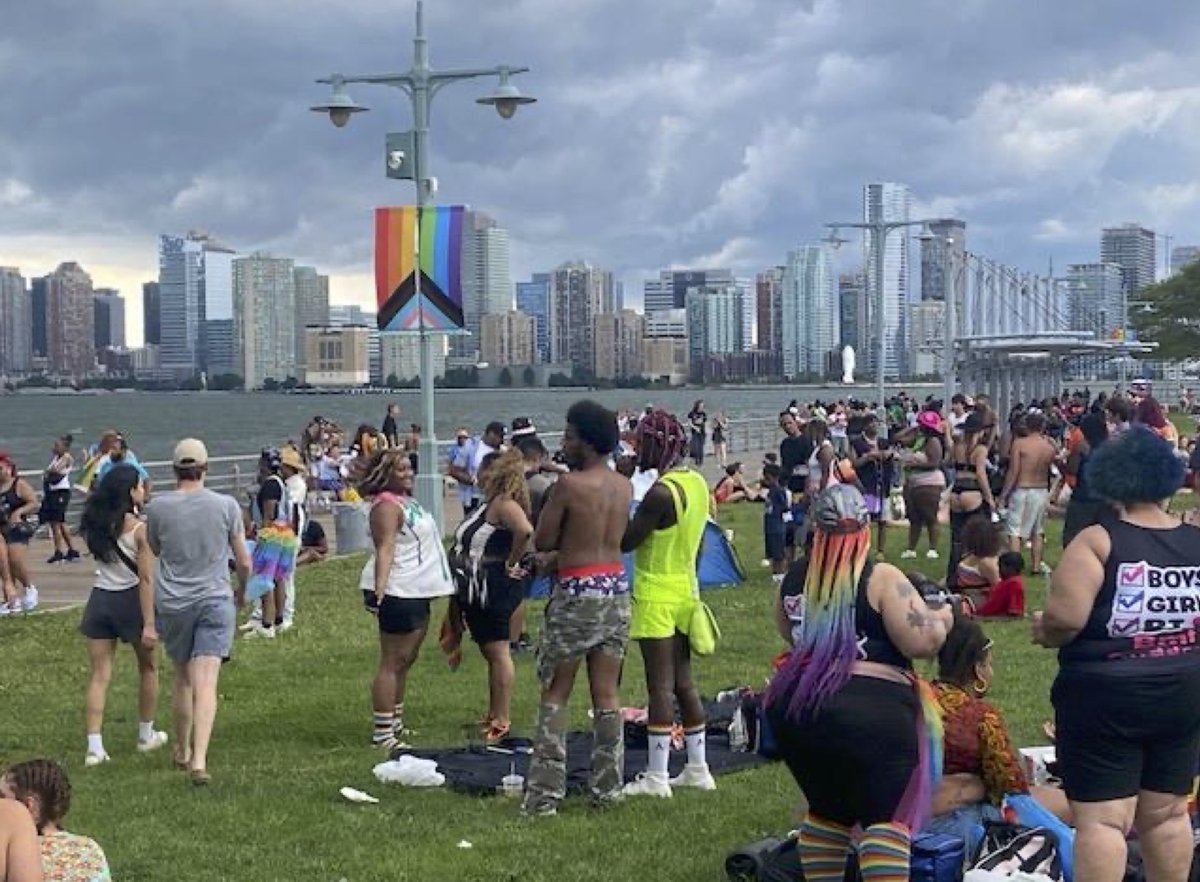 HudsonRiverPark's tweet image. Our West Village Piers and esplanades have long been a place of gathering and celebration each Pride Sunday. As we get together for the last weekend of Pride Month, your safety is what's most important to us. Stay up to date on important alerts and
information on our website.