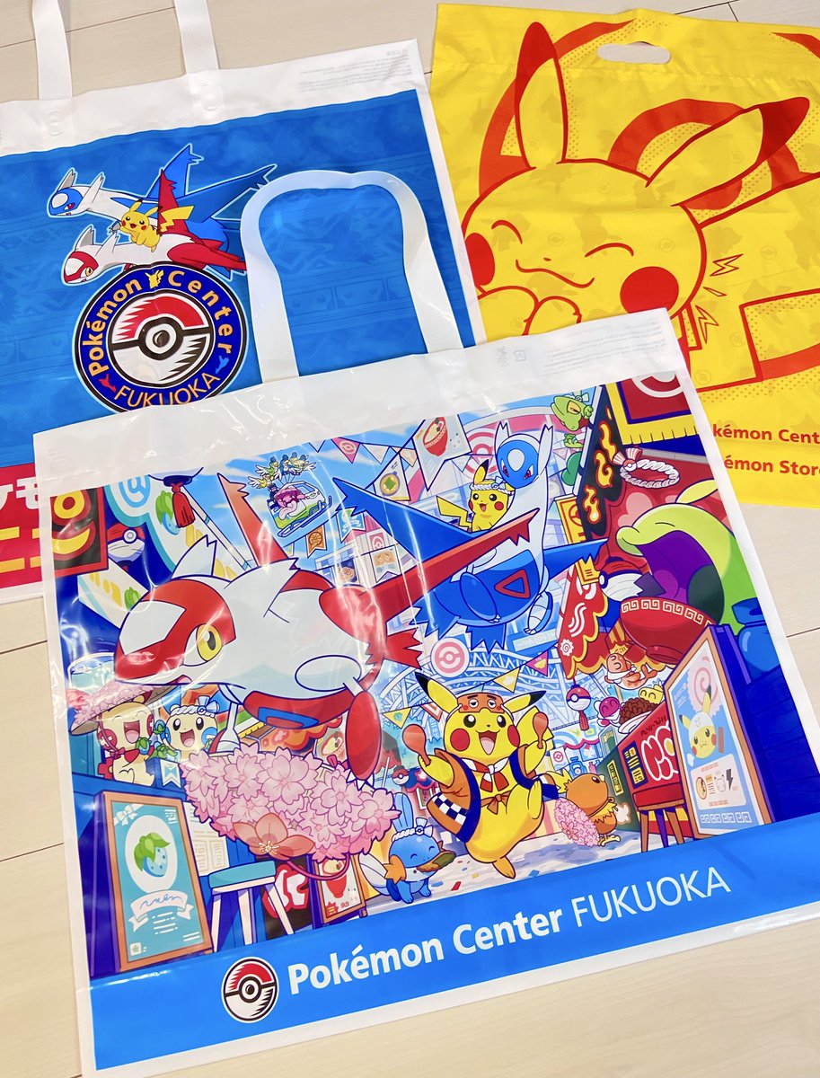 ポケセンフクオカ限定ショッパー✨ お馴染みのMサイズと比べてこの大
