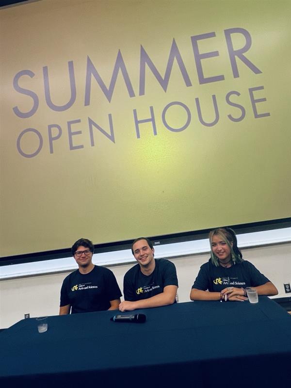 DrexelUniv's tweet image. Itβs Summer Open House! πππ
You'll have the chance to hear from faculty and current students; take part in academic sessions; experience tours and activities that showcase life at Drexel and around Philadelphia; and much more. #ExperienceDrexel
π: bit.ly/3nrLnGU