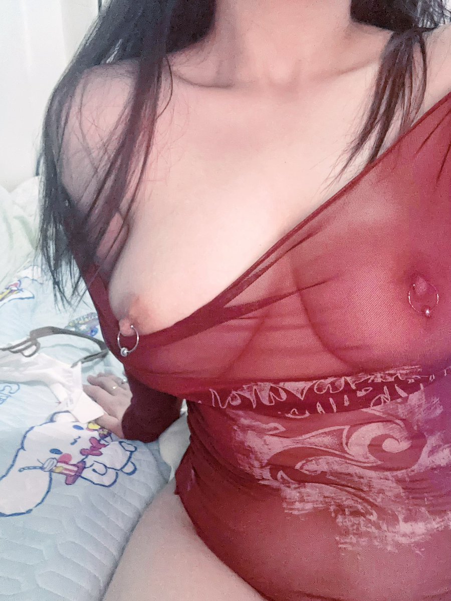 qi_wang5778's tweet photo. 果然乳环还是更性感 https://t.co/jtmdSdys4r