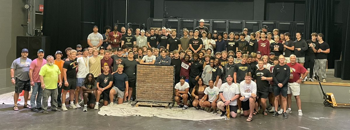 LSHSCougarsFB's tweet image. Had a great time in St Olaf for team camp! # brotherhood