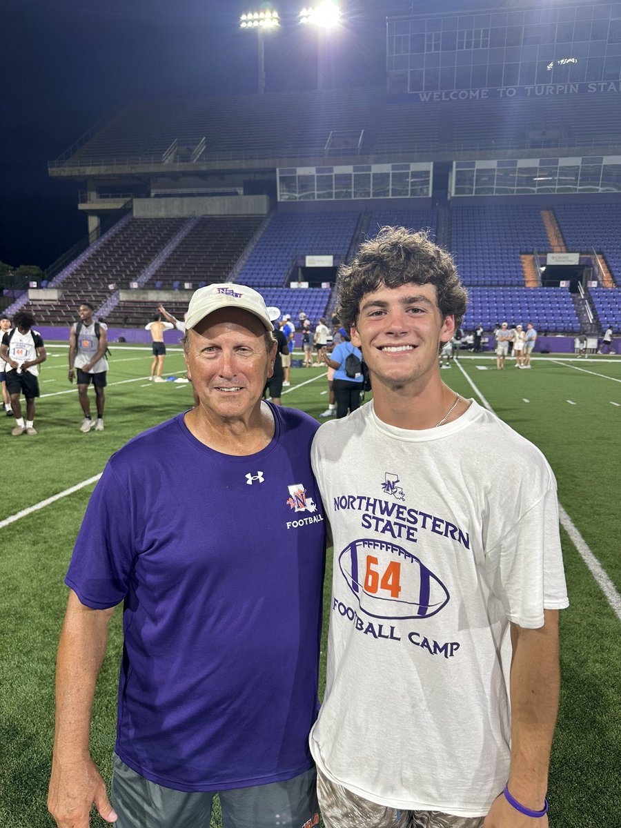 brycerestovich8's tweet photo. Wrapped up a great camp @NSUDemonsFB. Thanks @CoachJwill_ for the invite. Definitely looking forward to coming back this fall. @CoachNBJoseph @CoachStew_NSU @BlaineMcCorkle Great hanging out with you @lukedelafield15. Had fun brother! #ForksUp #Football #Natchitoches @PrepRedzoneLA