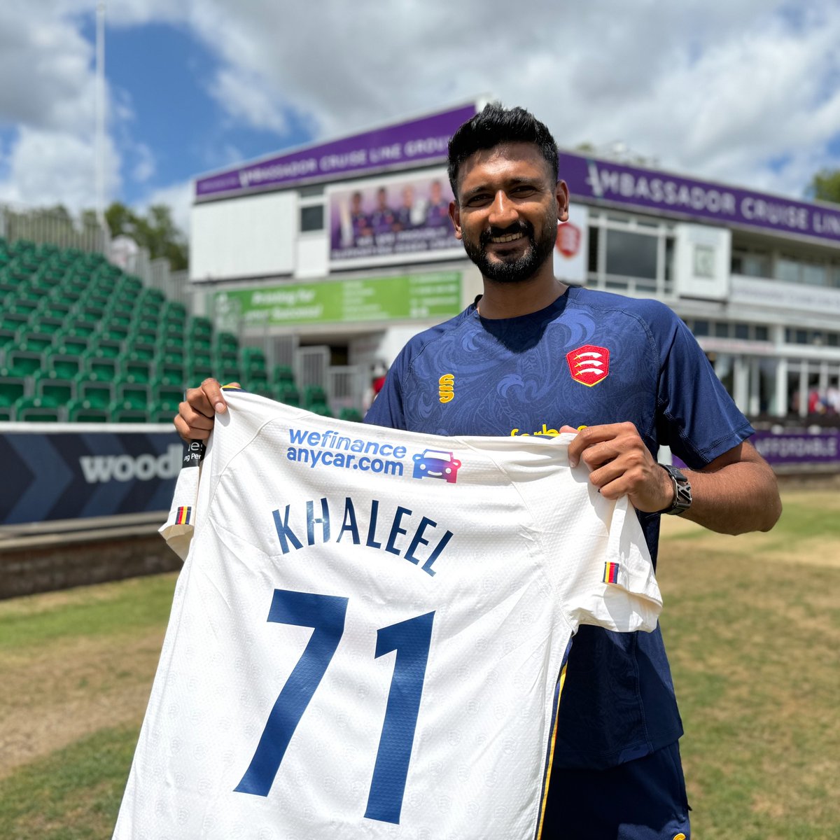 Who's looking forward to seeing Khaleel in action?

✅ Available for both the Metro Bank One Day Cup and Rothesay County Championship.

Read more ➡️ essexcricket.org.uk/2025/06/28/kha…

🦅 #FlyLikeAnEagle