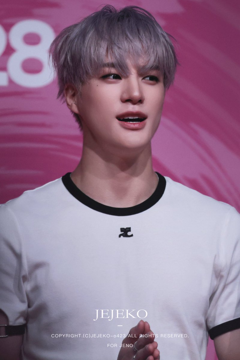JEJEKO_o423's tweet photo. 250628 SMTOWN in London 
Red carpet

#제노 #JENO #ジェノ
#NCTDREAM #NCT https://t.co/Atgb8VodXY